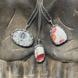 Elegant Silver Pendant Necklace Set